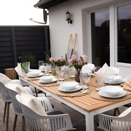 Apartment 5 Sterne Premium Ferienwohnung In Ostseenaehe